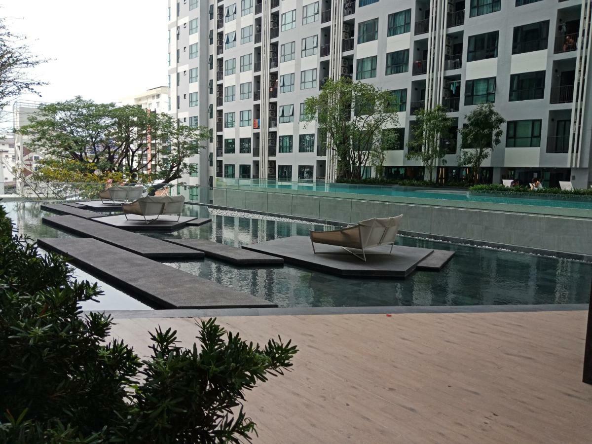 Llx Apartments At The Base Condo Pattaya Buitenkant foto